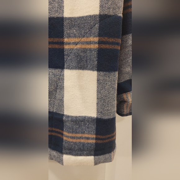 Navy Plaid Utility Jacket for Women - Picture 5 of 7